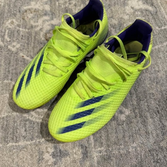 Adidas soccer cleats great condition size 5 - Picture 1 of 3